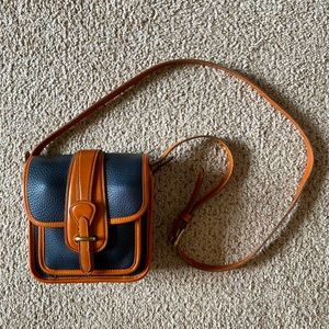 Dooney & Bourke Vintage ‘90s Navy and Tan Crossbody Bag